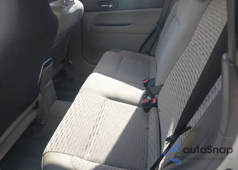 2004 Subaru Forester 2.5Xs из США, поврежденный, VIN JF1SG65624H760531